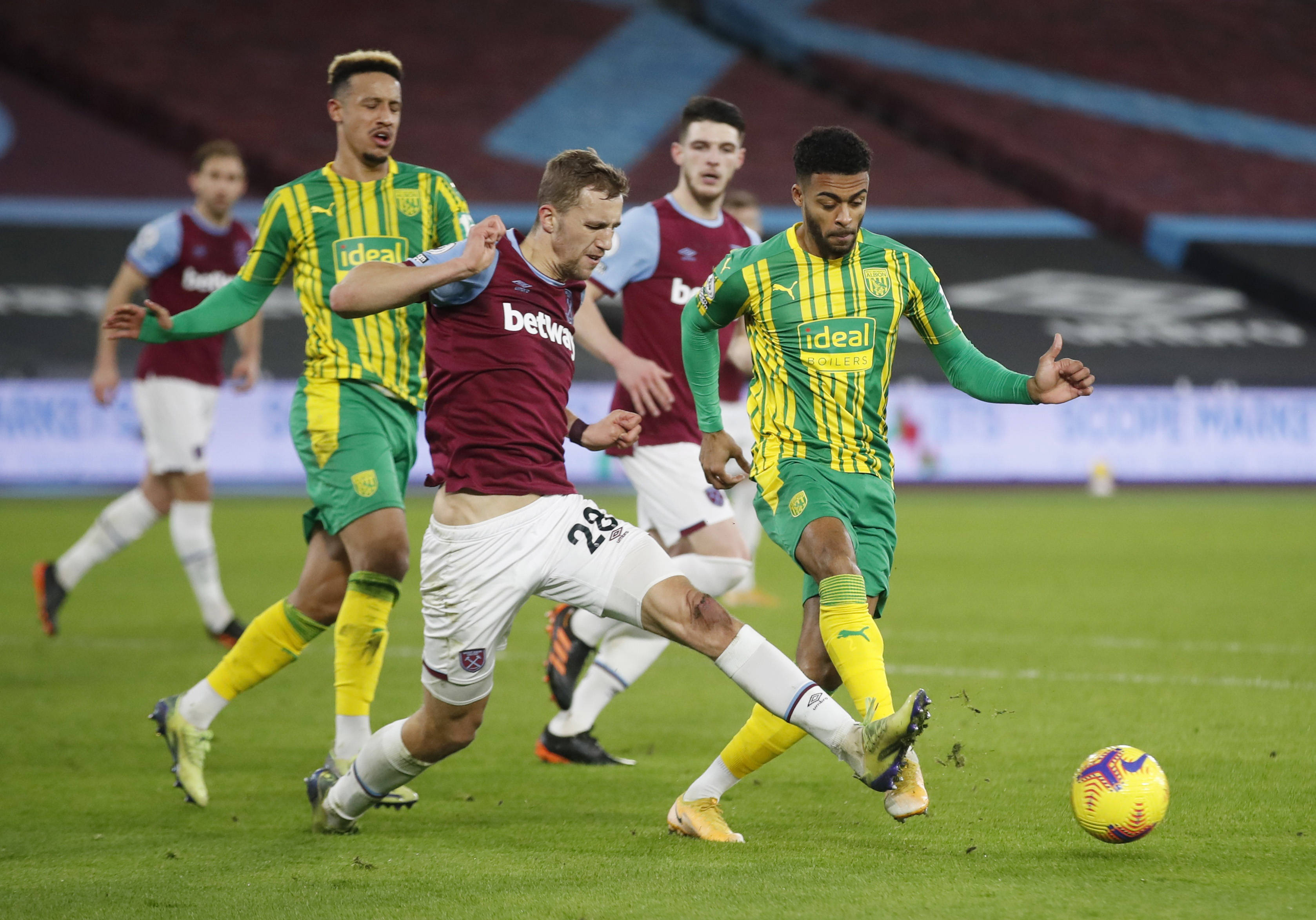 鲜明地勾勒 鲜明地勾勒